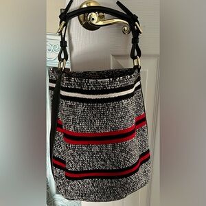 Super Chic top handle hobo bag in excellent condition. I used 2 times only🫶🏻🫶🏻